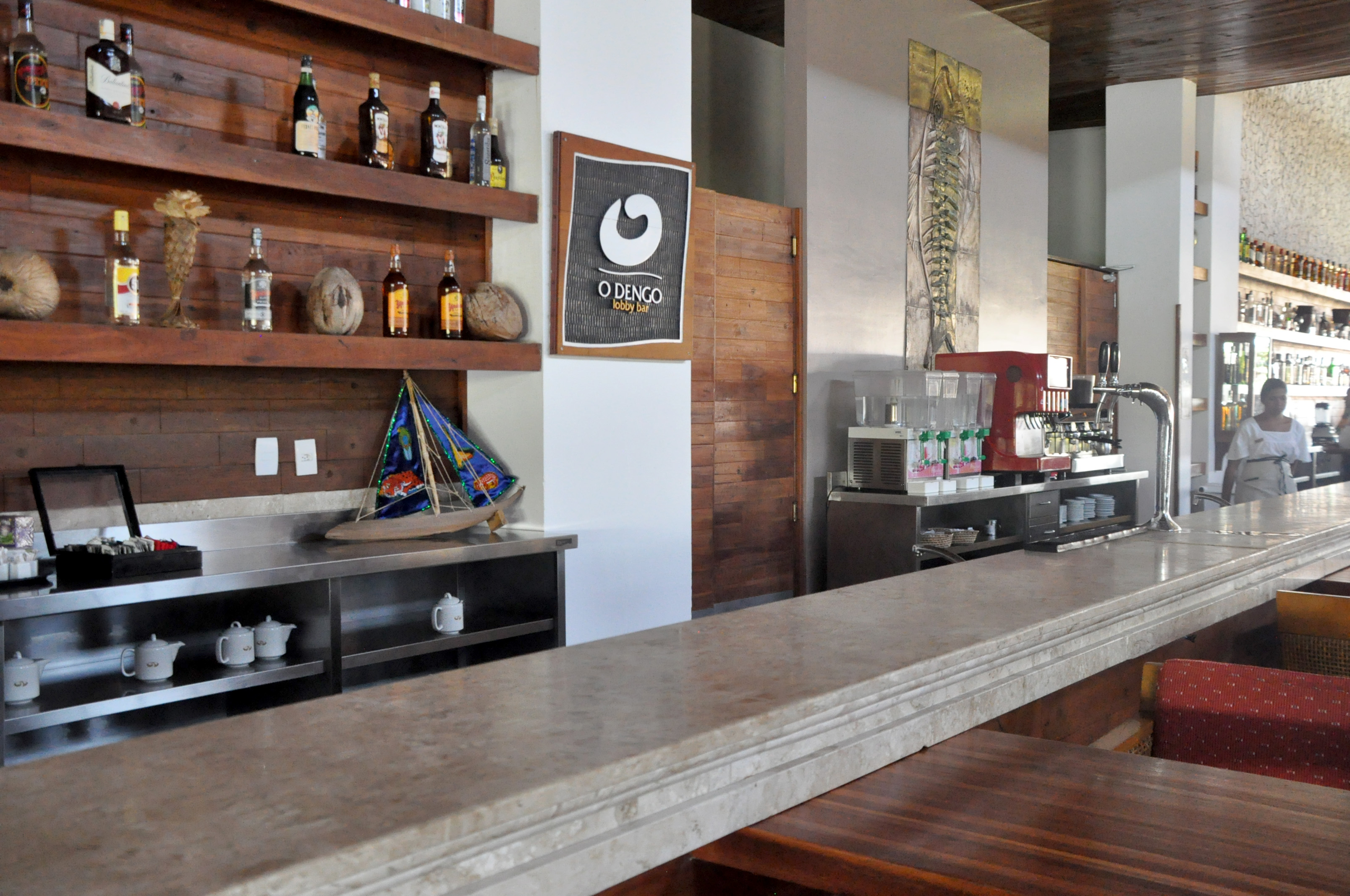O Dengo, lobby bar