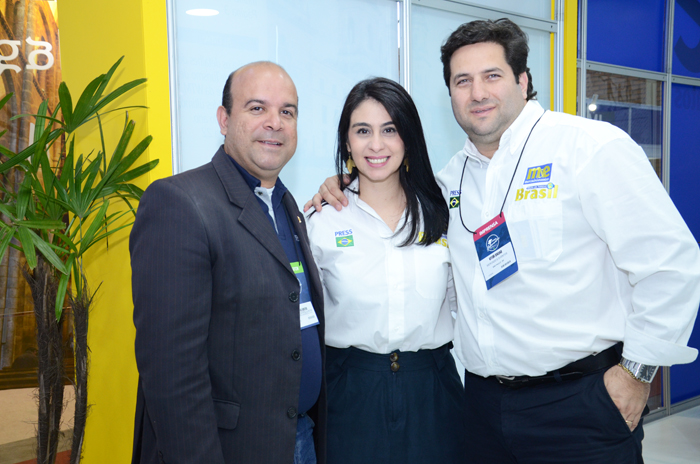Raul Monteiro, da Iberostar, Luciana Fernandes e Vitor Bauab, do M&E