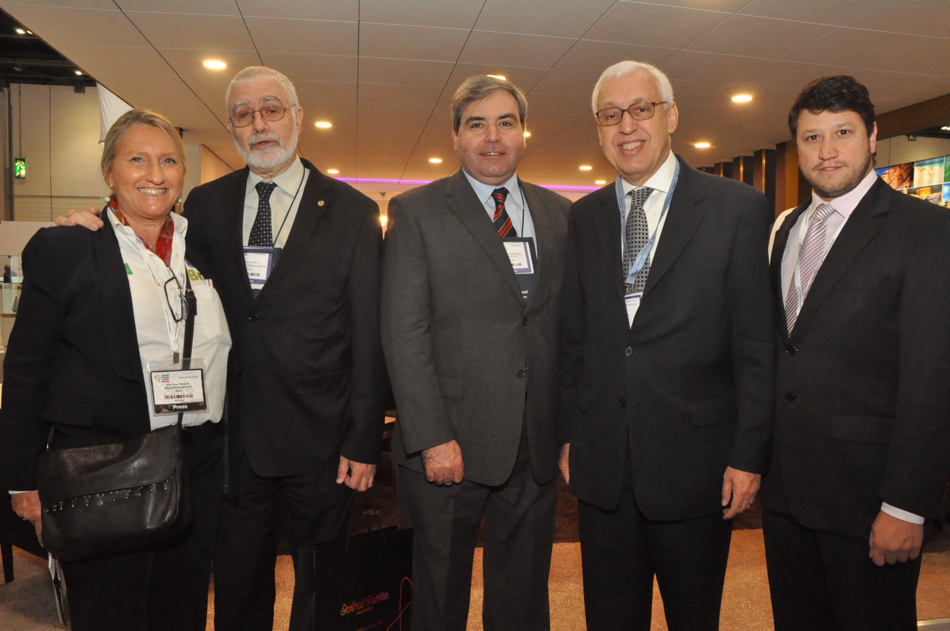 Rosa Masgrau, do M&E, Benjamin Liberoff, vice-ministro do Turismo do Uruguai, Fernando Fabregat, Marcio Favilla, da OMT, e Adonai Arruda Filho, do Serra Verde Express Rosa Masgrau, do M&E, Benjamin Liberoff, vice-ministro do Turismo do Uruguai, Fernando Fabregat, Marcio Favilla, da OMT, e Adonai Arruda Filho, do Serra Verde Express