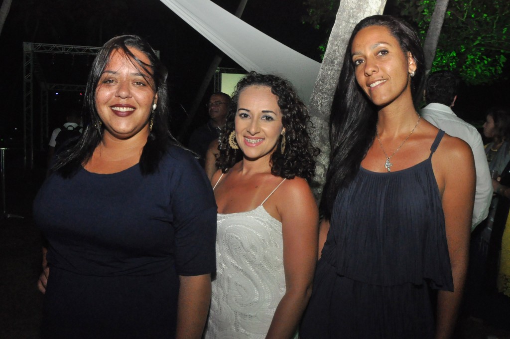 Sofia RIbeiro, da Discovery, Liliane Batista, da Prime Operadora, e Tais Lima, da Adeltour