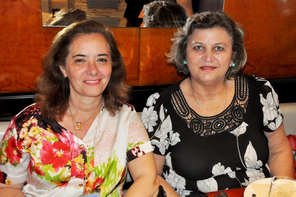 Vera Gouvêa, da Blue Sea, e Marilene Krai, da Waves Turismo
