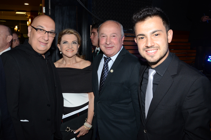 Victor Hugo, Secretario de Turismo do Rio Grande do Sul, Marta Rossi, do Festuris, Luiz Inácio Luia, vice-prefeito de Gramado, e Marcus Rossi, da Festuris