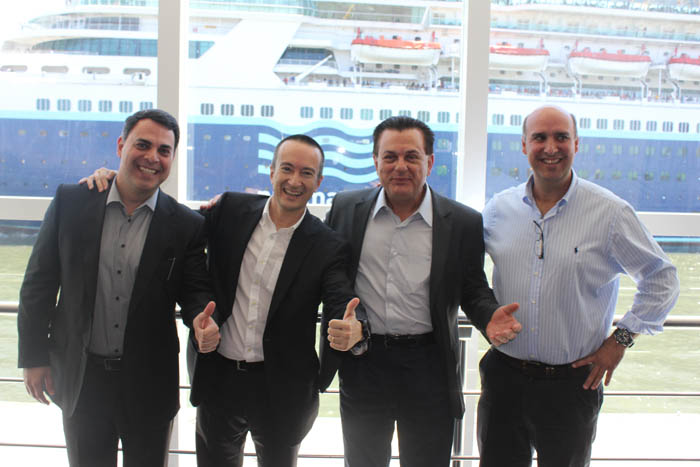 Emerson Belan, da CVC, José Blanco da Pullmantur, Valter Patriani, da CVC e Alejandro Páez da Pullmantur Emerson Belan, da CVC, José Blanco da Pullmantur, Valter Patriani, da CVC e Alejandro Páez da Pullmantur