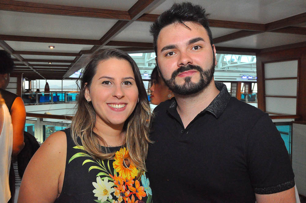 Isadora Martinez e Ruan Mello, da Logitravel Isadora Martinez e Ruan Mello, da Logitravel