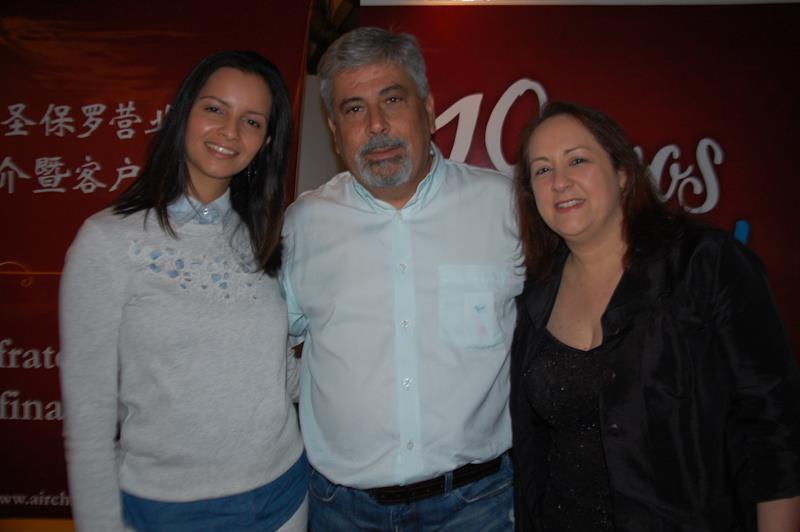 Natascha Vieira, Washington Alves e Débora Quaglio, da Flytour Natascha Vieira, Washington Alves e Débora Quaglio, da Flytour