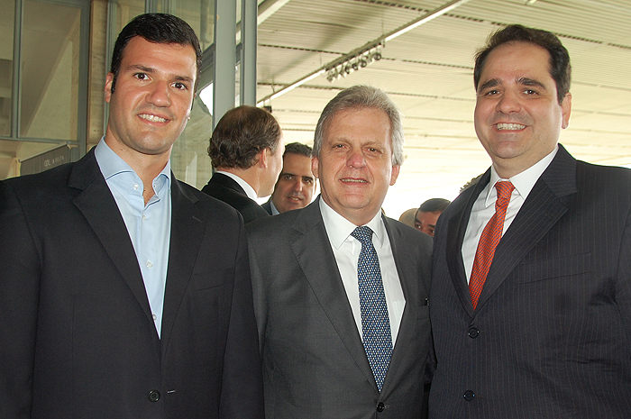 Rubens Schwartzmann, da Abracorp, Edmar Bull, da Abav, e Eduardo Bernardes, da Gol