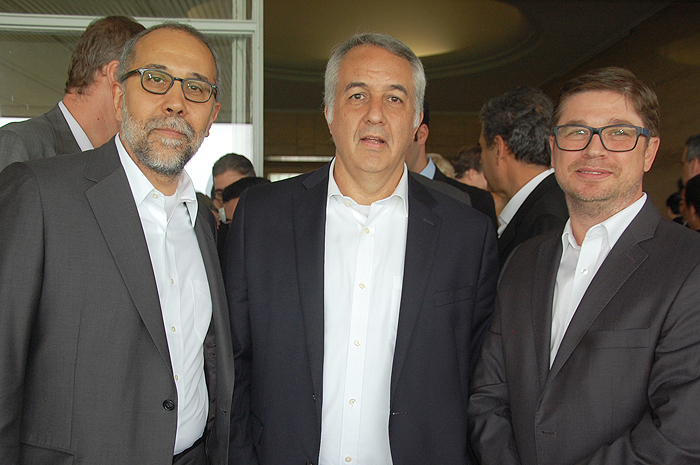 Rui Alves, da Flytour, Sylvio Ferraz, da MMTGapnet, e Rob Rossato, da ViajaNet