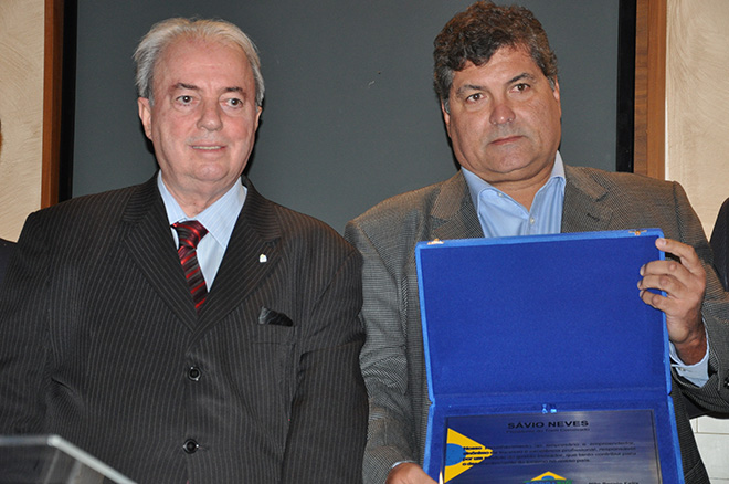 Savio Neves recebe homenagem do Fornatur