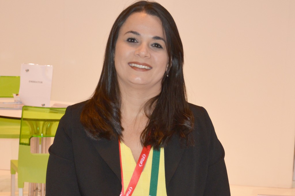 Claudia Macedo, da Itaparica Tour