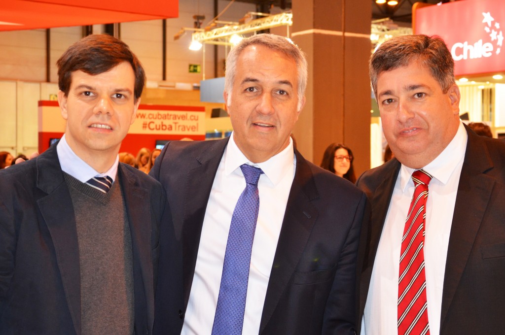 Eduardo Tiburtius e Otaviano Maroja, de Porto de Galinhas, com Sylvio Ferraz, da Gapnet ao centro