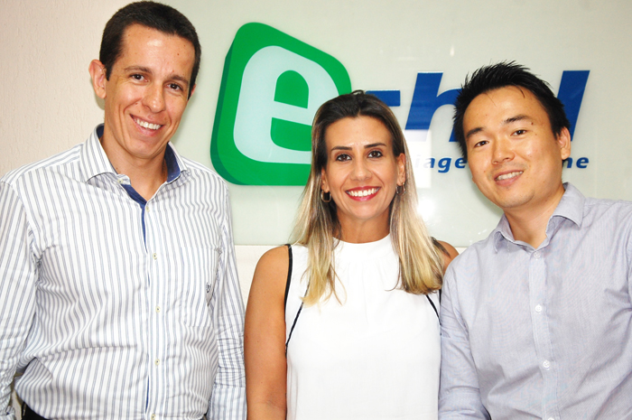 Flávio Louro, diretor da E-HTL, Juliana Tamae, gerente de Vendas Nacional, e Kleber Yoshida, gerente de Marketing
