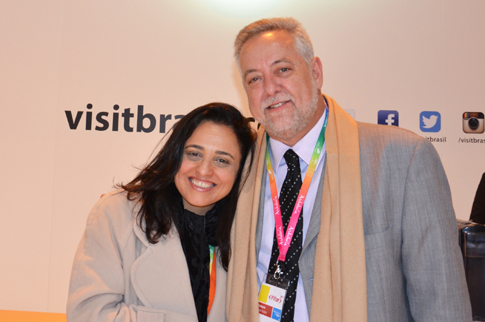 Monica Samia, da Braztoa e Michael Barkoczy, da Flytour