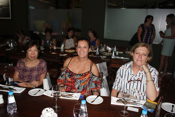 Edna Oikawa, da PVT Viagens, Sandra Gimenes, da Polinésia Turismo, e Marilena Rodrigues, da Nexus Turismo Edna Oikawa, da PVT Viagens, Sandra Gimenes, da Polinésia Turismo, e Marilena Rodrigues, da Nexus Turismo