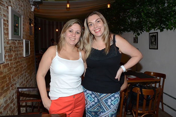 Rayka Campos e Amanda Santos, da Costa Brasil Tours Rayka Campos e Amanda Santos, da Costa Brasil Tours