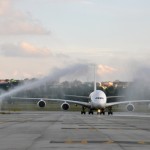 A aeronave passou pelo tradicional batismo no GRU Airport