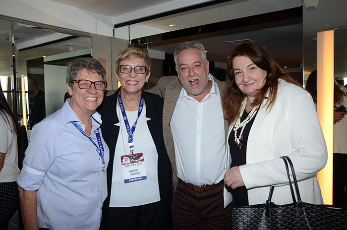 Ana Maria Berto, da Orinter, Bárbara Picolo e  Michael Barkoczy, da Flytour Viagens, e Magda Nassar, da Braztoa