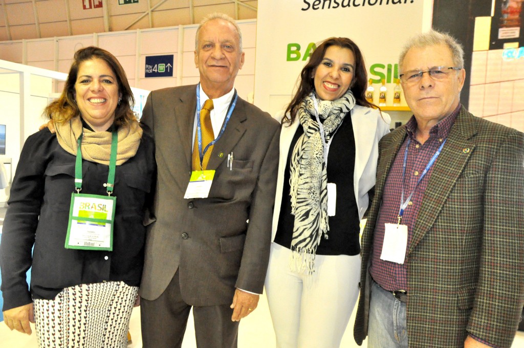 Ana Paula Vieira, do RN, Helio Fiaux, da Tourmed, Arethuza Guerra, do RN, e Octavio Martins, da Convencional Incoming Ana Paula Vieira, do RN, Helio Fiaux, da Tourmed, Arethuza Guerra, do RN, e Octavio Martins, da Convencional Incoming