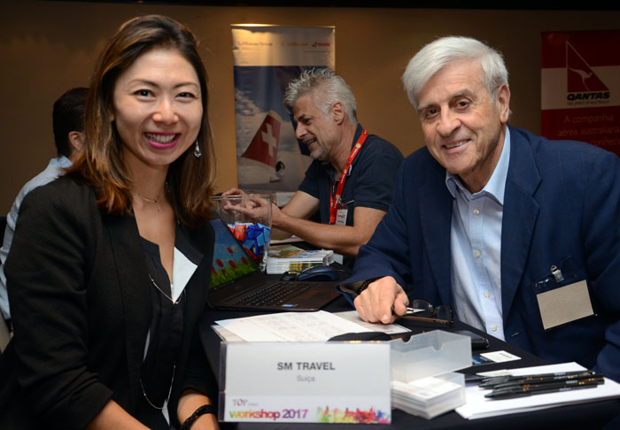 Ana Taquecita, da New Age, e Giancarlos Carrera, da Swiss Motivation Travel