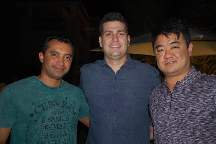 André Matos, da TCH Turismo, com Daniel Dias, da Viagens Mais, e Renato Kido, da Visual