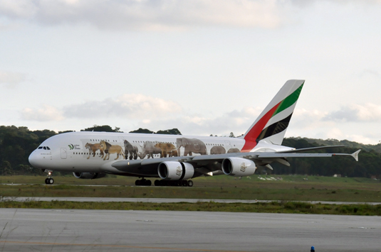 Após dez anos operando no Brasil, a Emirates trouxe o A380 para São Paulo Após dez anos operando no Brasil, a Emirates trouxe o A380 para São Paulo