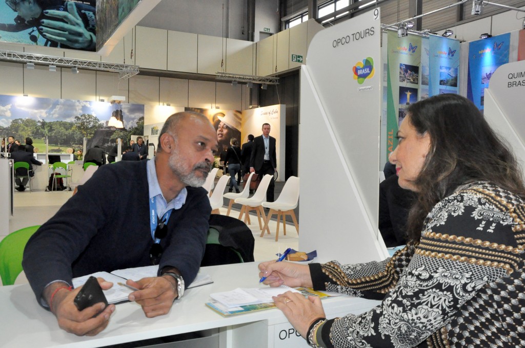 Carlos Silva, da Opco Tours, e Cristina Mendonça, da Bahia