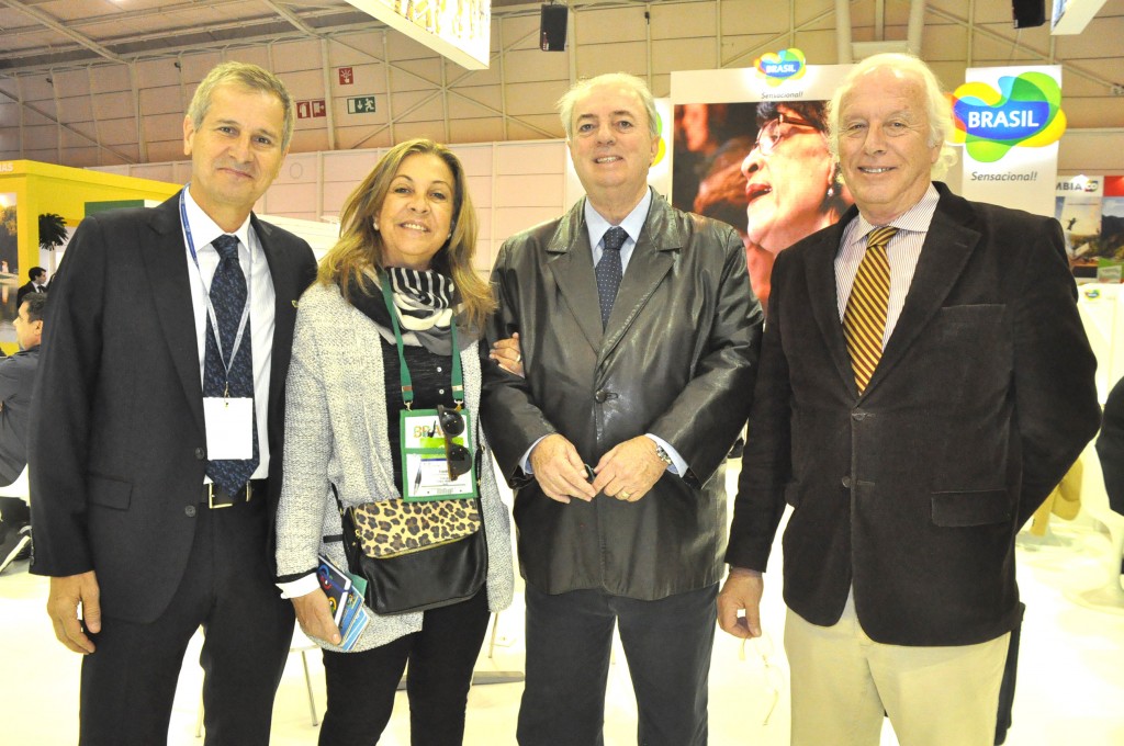 Claudio Del Bianco, da Del Bianco, Vania Mendes, da Rentamar, Nilo Sergio Felix, secretário de Turismo do RJ, e Victor Seixas, da Rentamar Claudio Del Bianco, da Del Bianco, Vania Mendes, da Rentamar, Nilo Sergio Felix, secretário de Turismo do RJ, e Victor Seixas, da Rentamar