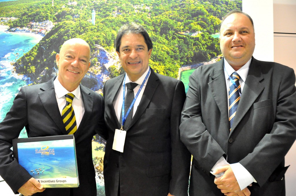 Claudio Maia, da Itaparica Tour, José Alves, secretário de Turismo da Bahia, e Eduardo Ramos, da Setur-BA Claudio Maia, da Itaparica Tour, José Alves, secretário de Turismo da Bahia, e Eduardo Ramos, da Setur-BA