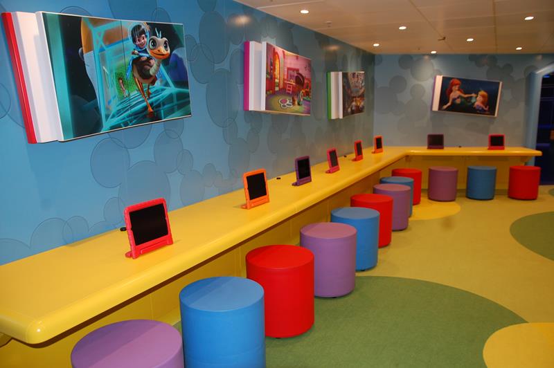 Disney Club Junior
