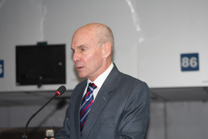 Embaixador dos EUA, Michael Mckinley