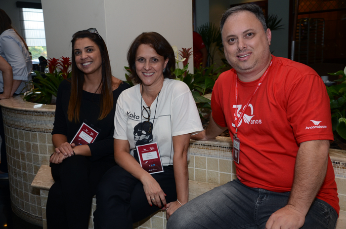 Fernanda Cypriano, da Top Fly, Rosana, da HR Viagens, e Rogerio Verdi, da Ancoradouro