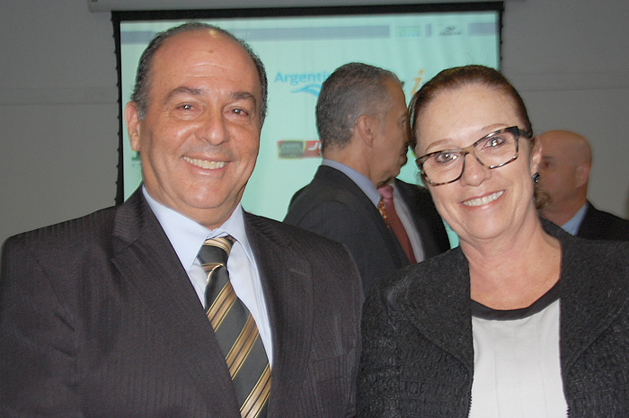Geraldo Rocha e Cecília Ribeiro, da Abav-PR