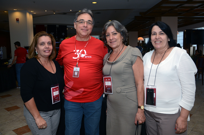 Gisela Lima, da Orlean Tur, Miguel, da Ancoradouro, Vera Carreira, da Quantomais, e Maria Fernanda, da Carolina Viagens