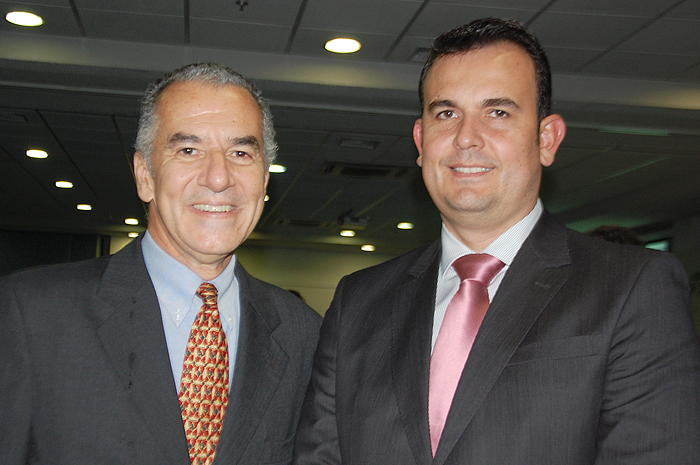 João Bueno, diretor executivo e Marcelo Oliveira, do jurídico da Abav