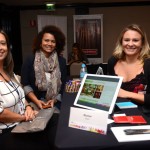 Karen dos Santos e Mayra Camargo, da Agaxtur, e Lorene Magnelli, da Blumar