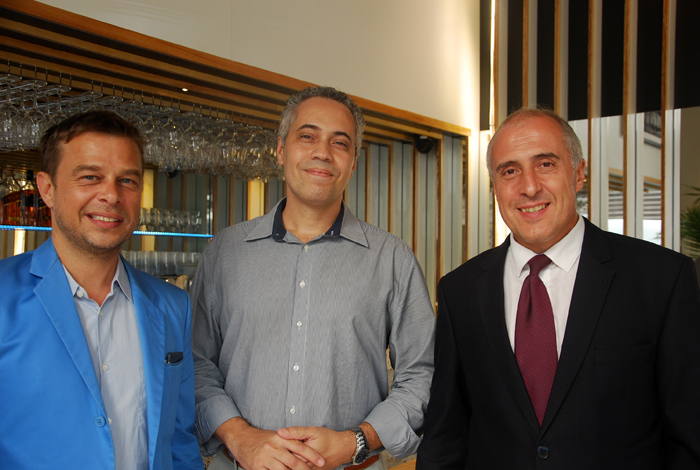 Koen Lizen, sócio diretor, Flávio Pessoa, diretor Comercial e o cônsul da Bélgica