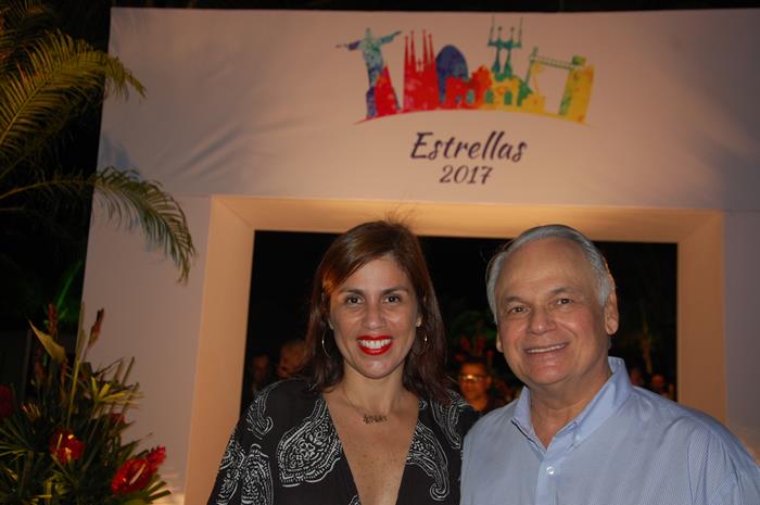 Lara Siqueira, da Journeys, com Orlando Giglio, diretor Comercial Brasil da Iberostar
