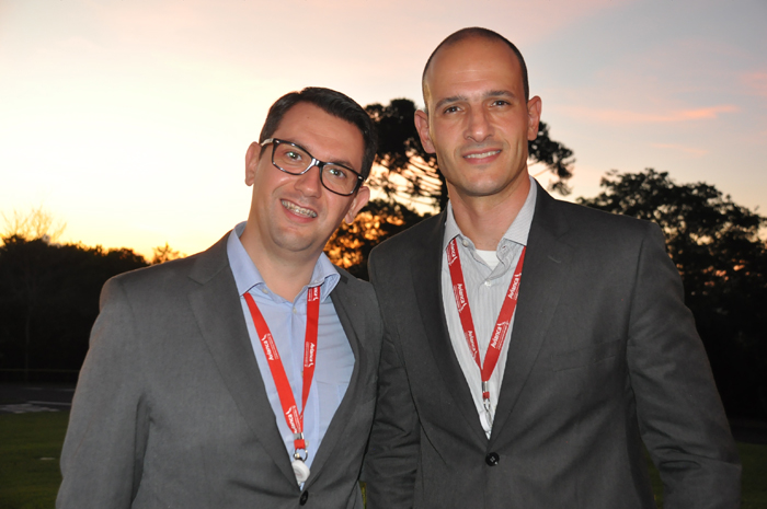 Leandro Cassio e Rodrigo Napoli, gerente e diretor Comercial da Avianca Leandro Cassio e Rodrigo Napoli, gerente e diretor Comercial da Avianca