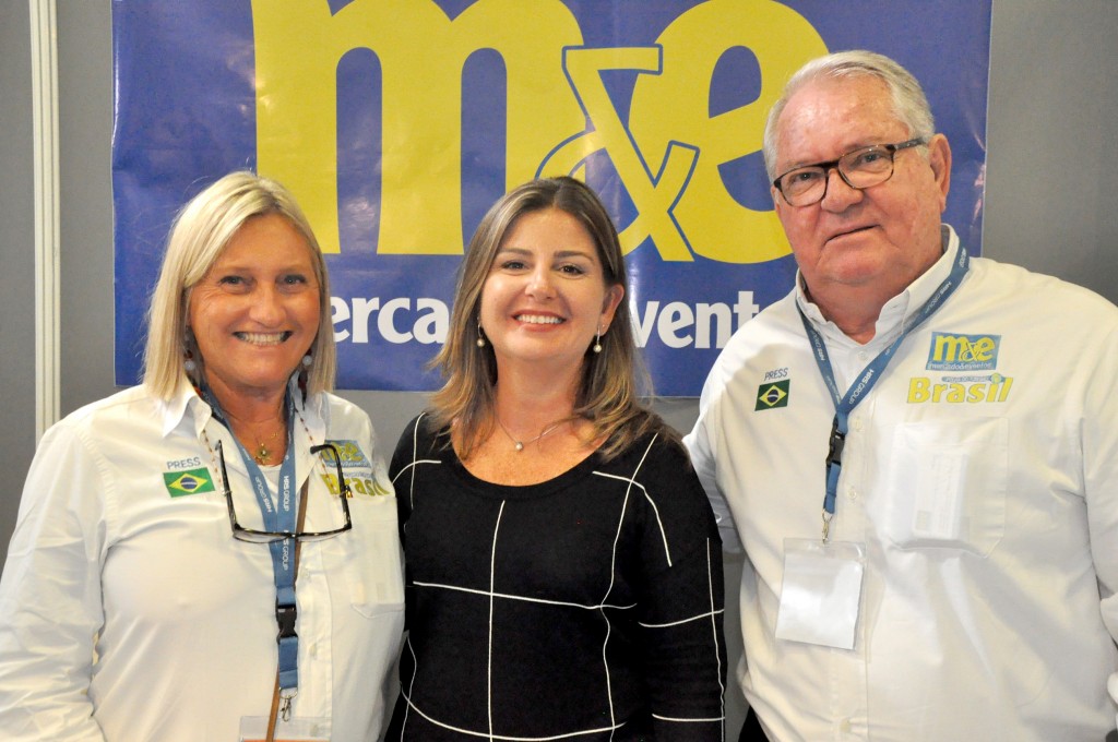 Margaret Grantham, do DZT, entre Rosa Masgrau e Roy Taylor, do M&E