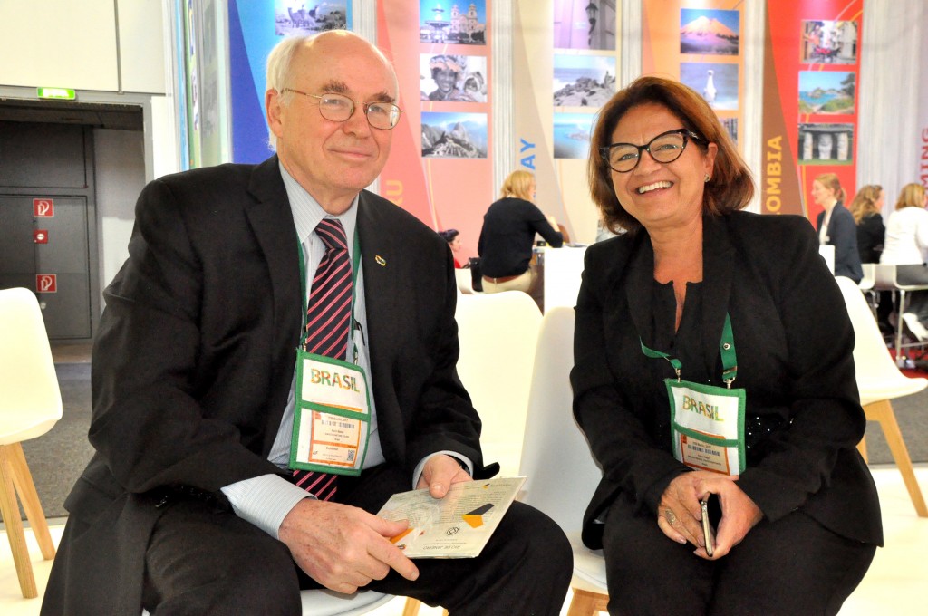Mark Baker, da Amazon Nature Tours, e Regina Meirelles, da Walpax Travel