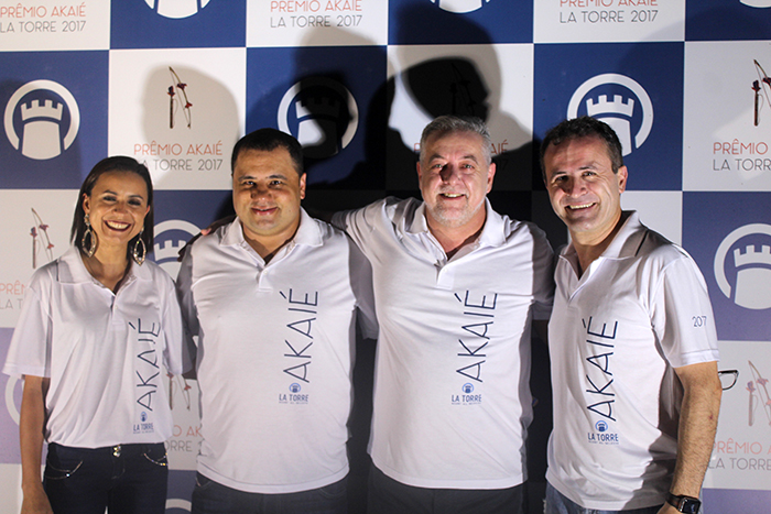 Michael Barkoczy eDaniel Firmino da Flytour com Luigi Rotunoo e Rebeca Batista, do La Torre