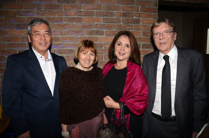 Milton Higubi e Mariza Rosa, da Agaxtur, Marcia Leite, da MSC, e Fabrizio Wrolli, da Waterways Turismo