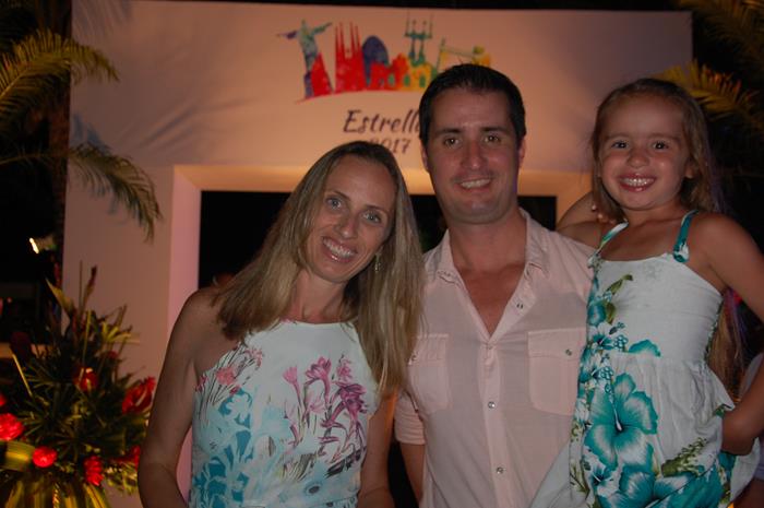 Monique, Gilberto e Valentina Ingel, da Litoral Verde