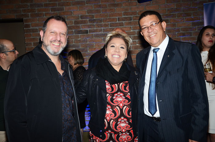 Nivaldo Munhoz e Claudia Munhoz, da Decola Brasil, e Newton Santos, da MSC Nivaldo Munhoz e Claudia Munhoz, da Decola Brasil, e Newton Santos, da MSC