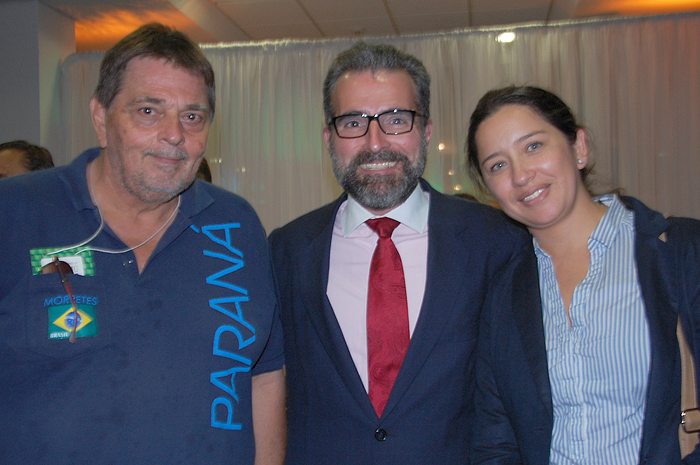 Orley Oliveira, da Prefeitura de Morretes, Pedro Marotta, consul da Argentina em Curitiba, e Valéria Martinez, da Argentina