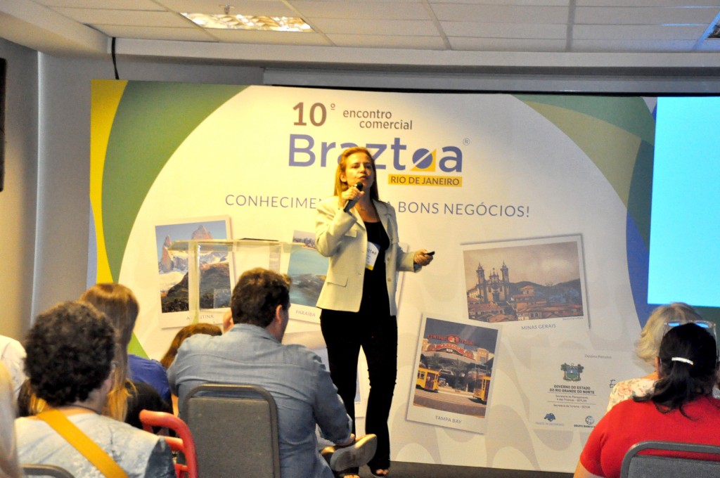 Paula Farina, da Inprotur, apresenta a capacitação da Argentina