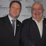 Pedro Kempe, presidente da Abav-PR com Rafael Greca, prefeito de Curitiba