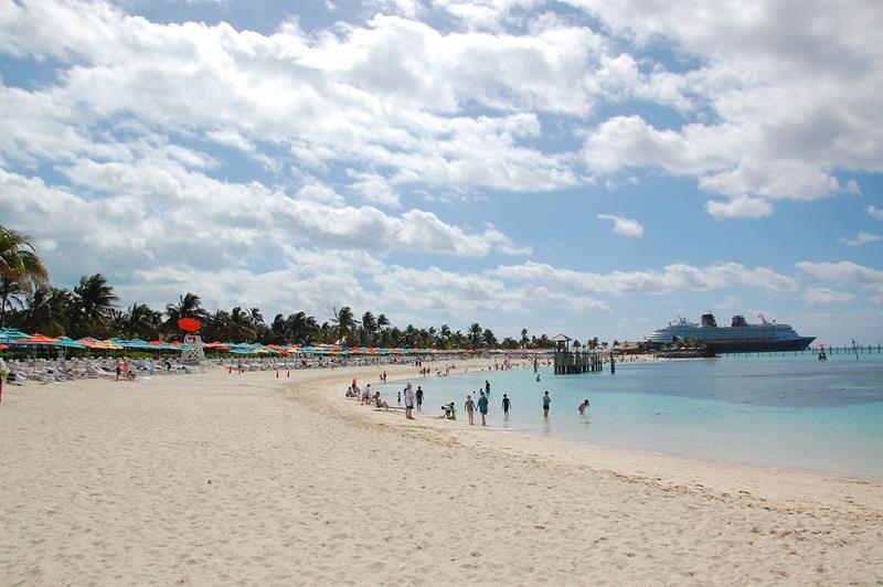 Praia em Castaway Cay Praia em Castaway Cay