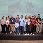 Ricardo Amaral com a equipe da R11 e família Cintra