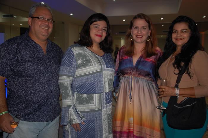 Ricardo Pedroso, da Viverde Turismo, Viviane Falcão e Laís Boeker, da Iberostar, com Lena Pedroso, da Viverde Turismo