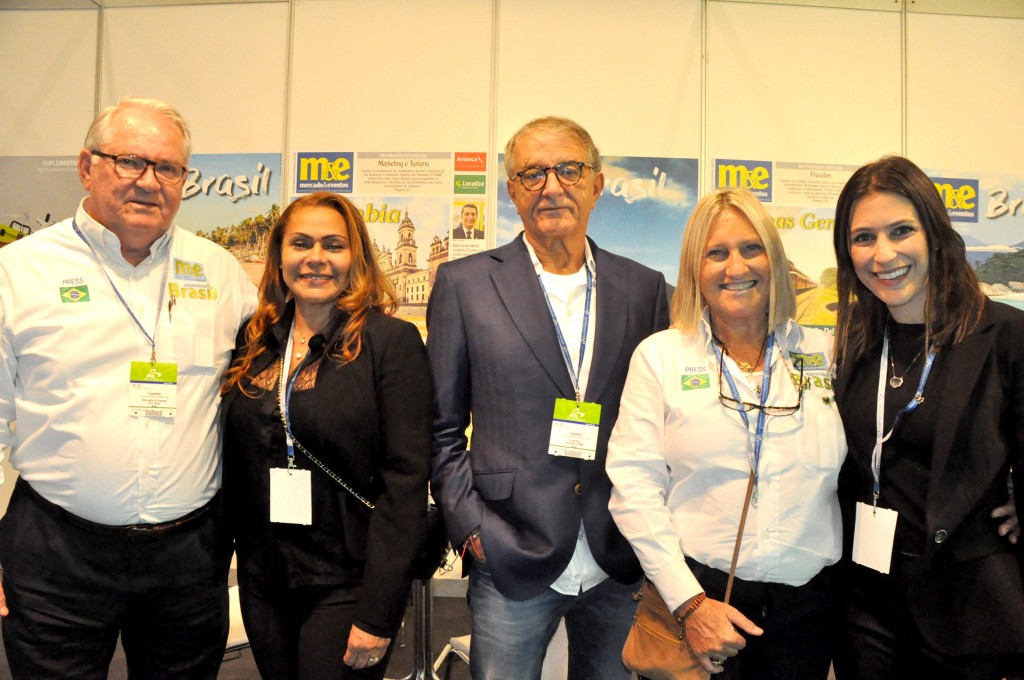 Roy Taylor, do M&E, Oreni Braga, presidente do Amazonastur, Arialdo Pinho, secretário de Turismo do CE, Rosa Masgrau, do M&E, e Lívia Rolim, Setur-CE